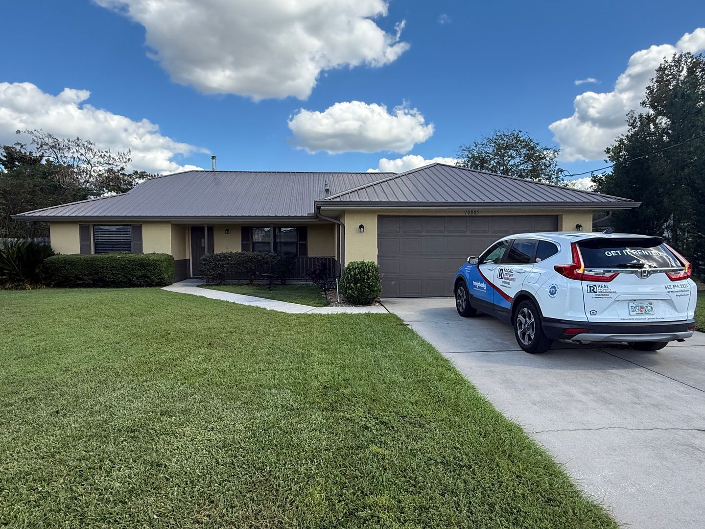 Belleview House: 10805 SE 44th Terrace