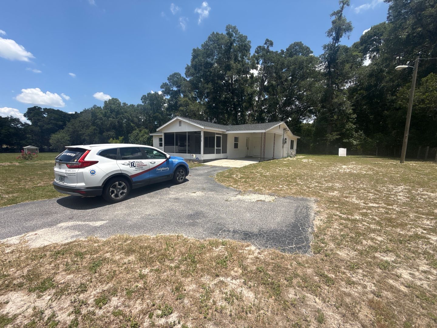 Ocala House: 3719 SE 73rd St