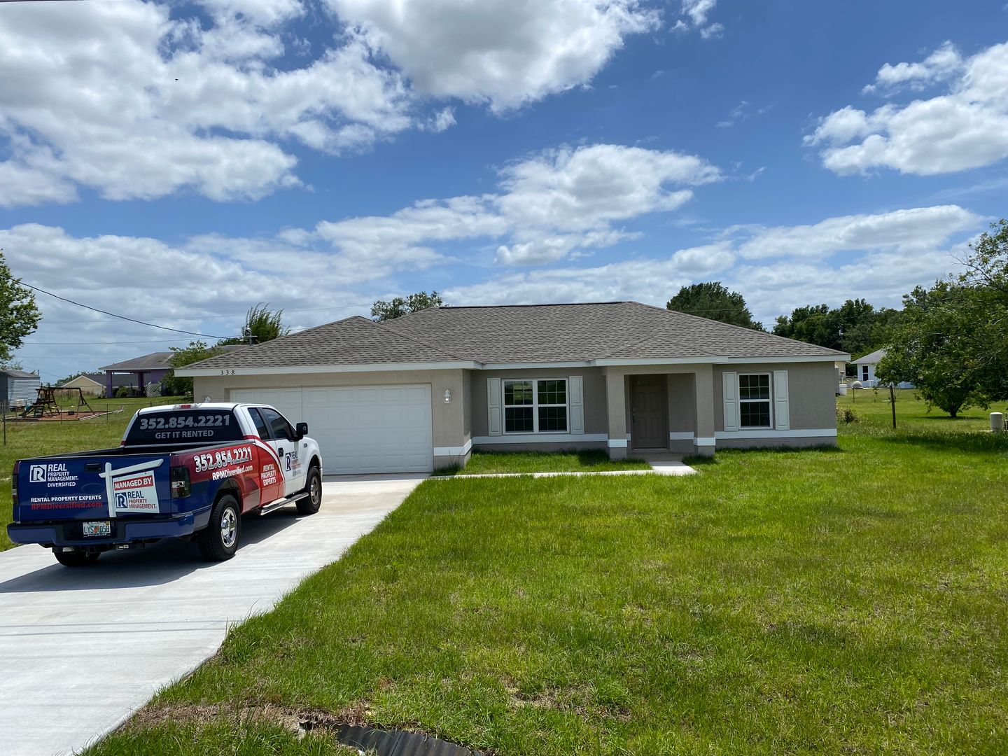 Ocala House: 338 Larch Rd