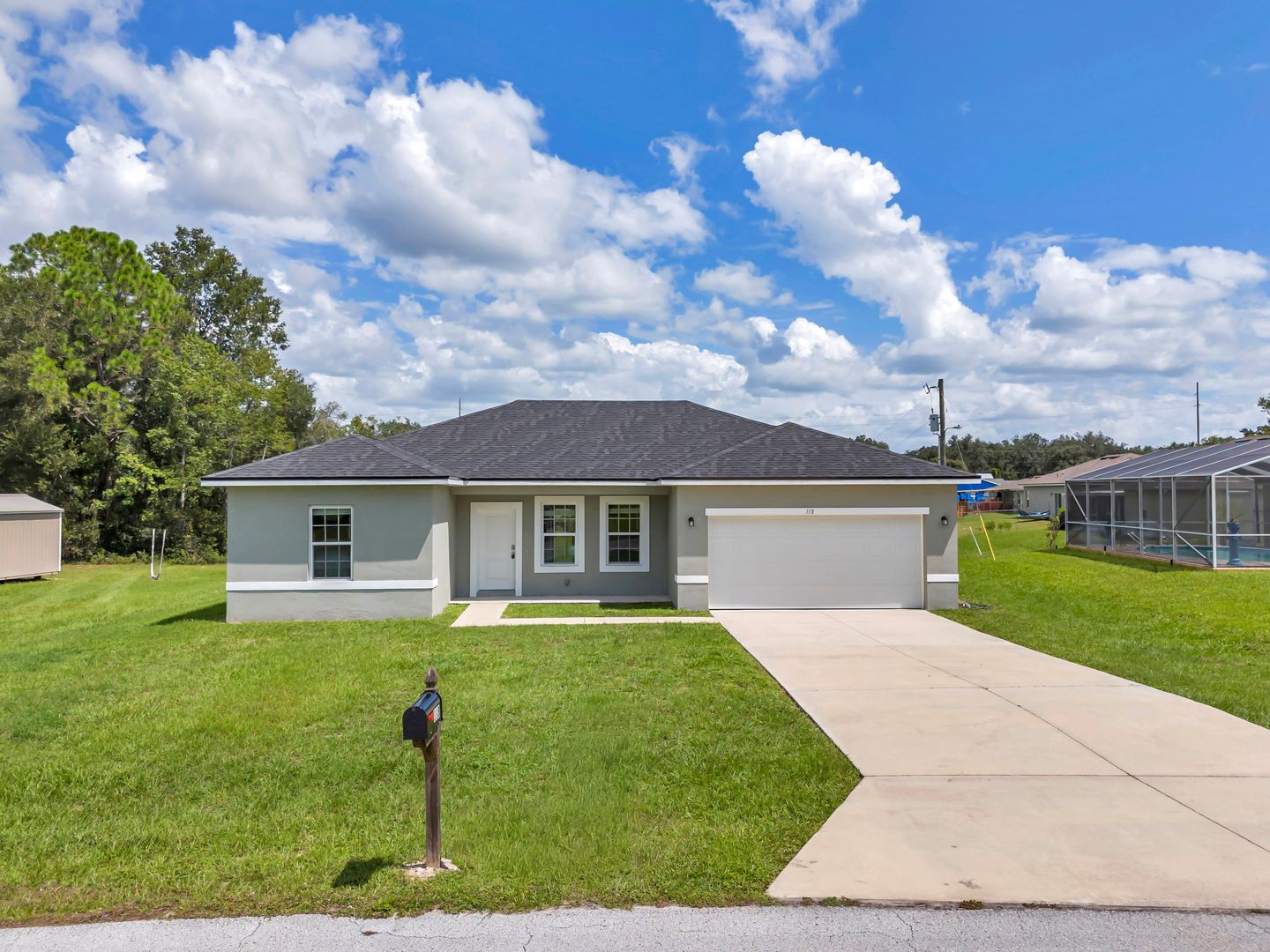 Ocala House: 118 Marion Oaks Drive