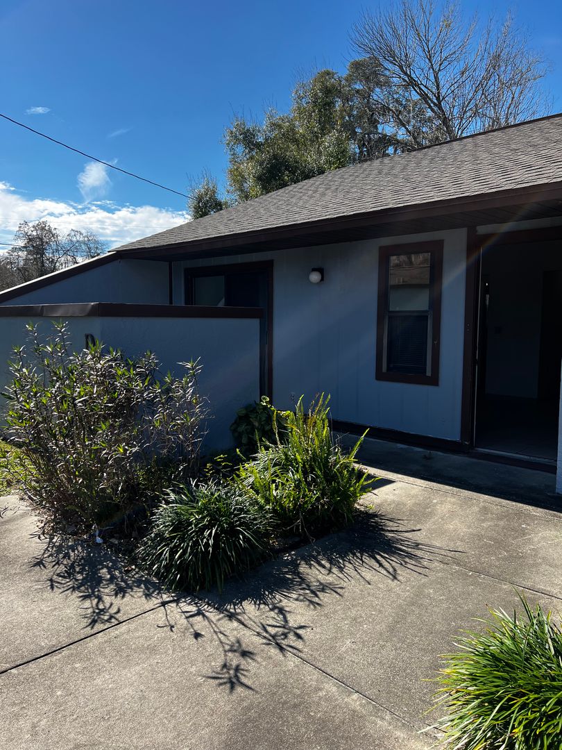 Ocala Apartment: 610 SE 28th Place