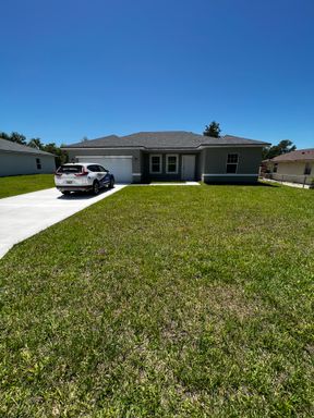 Beautiful Home in Desirable SW Ocala location - 4/2/2 – photo 1