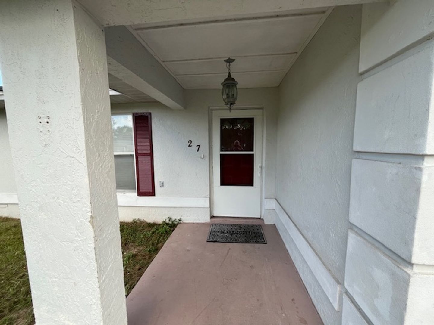 Ocala House: 27 Fir Drive