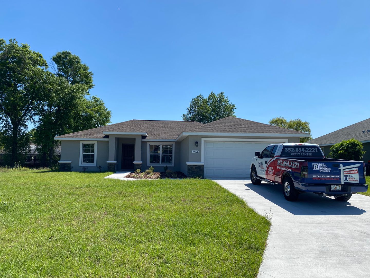 Belleview House: 10121 SE 67th Ter