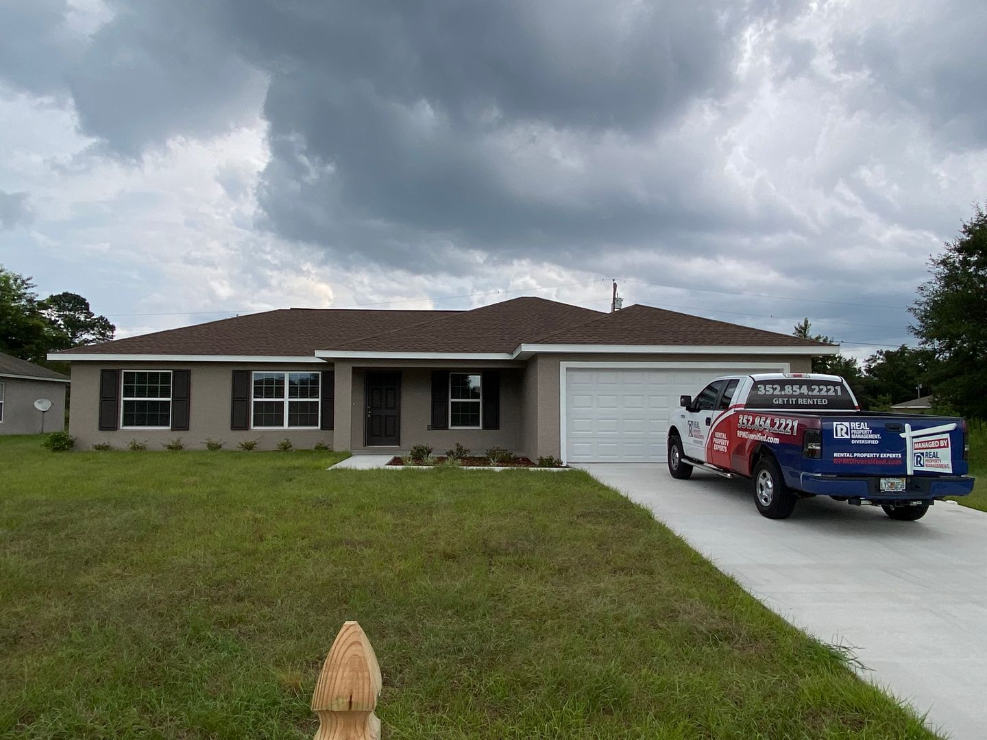 Ocala House: 14843 SW 48th Ave