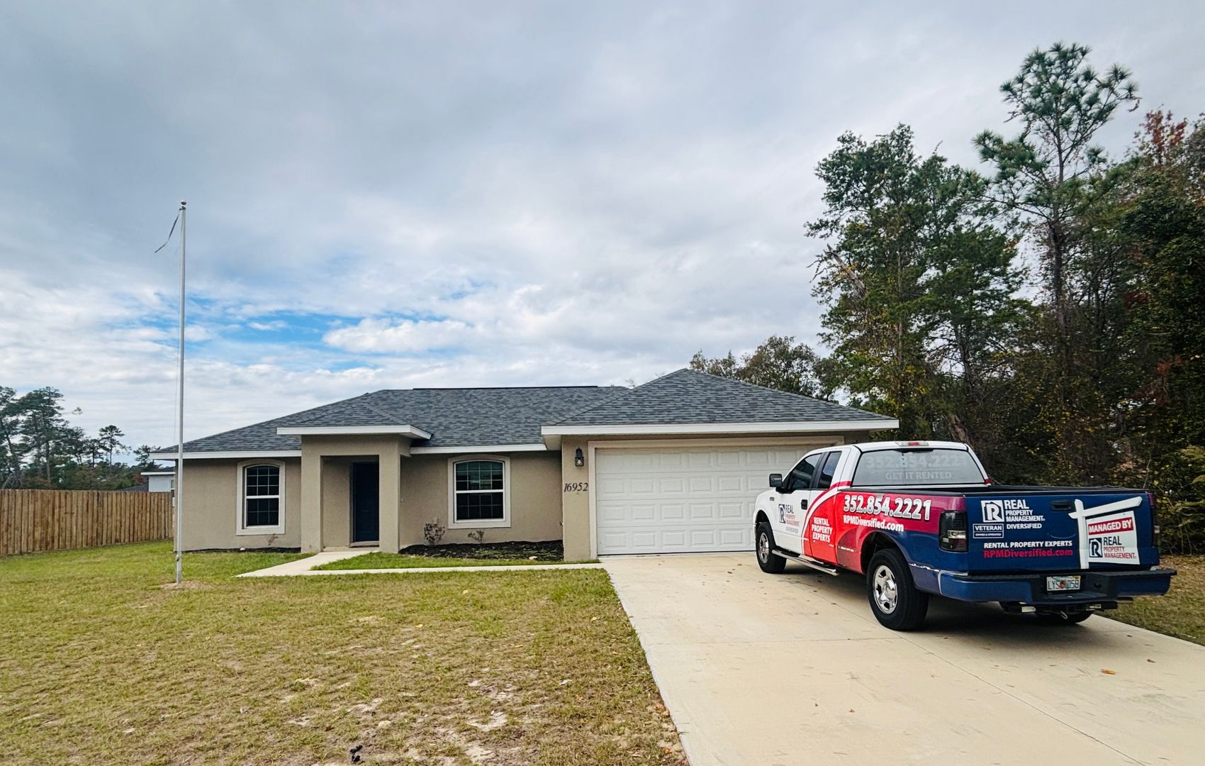 Ocala House: 16952 SW 46th Ter