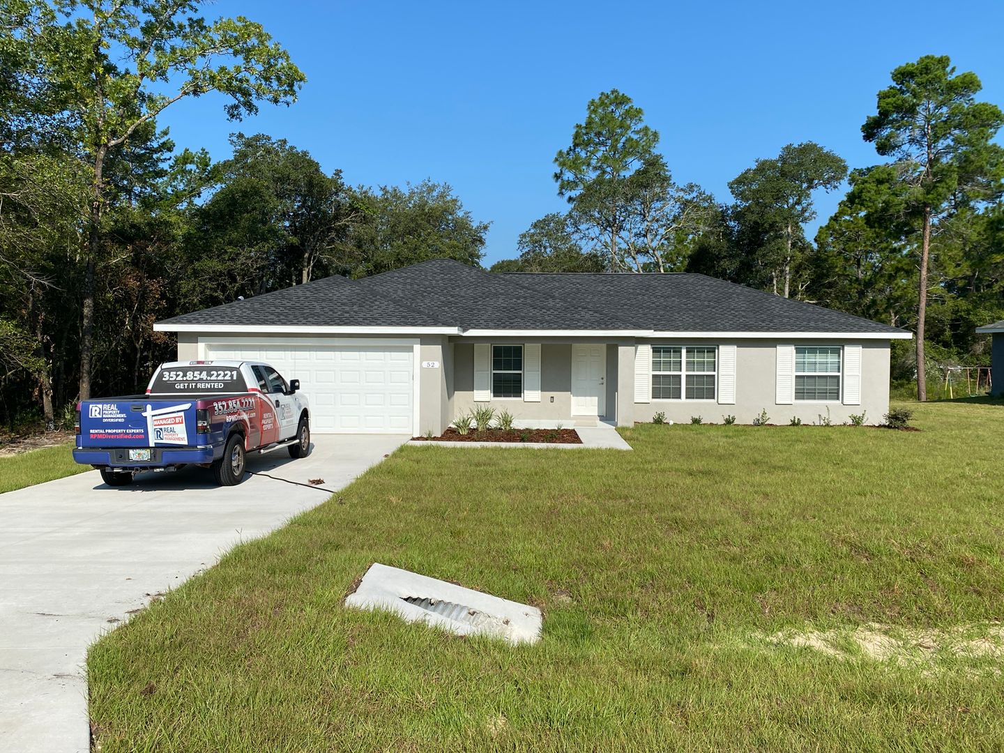 Ocala House: 52 Oak Circle