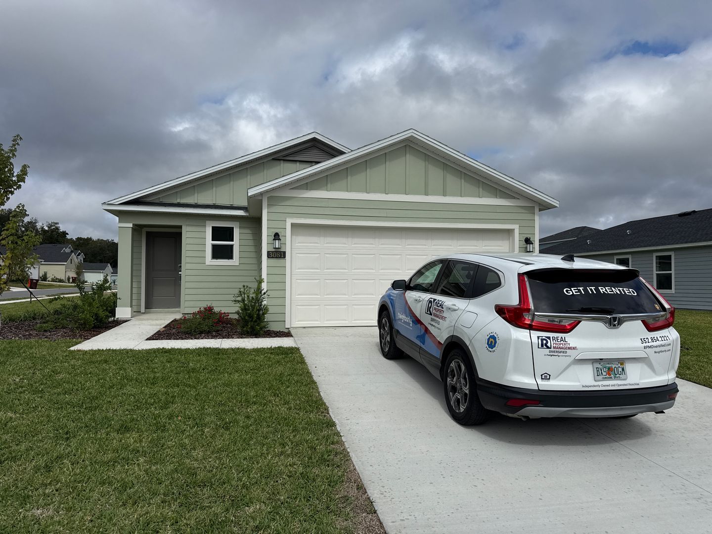 Ocala House: 3081 NE 38th St