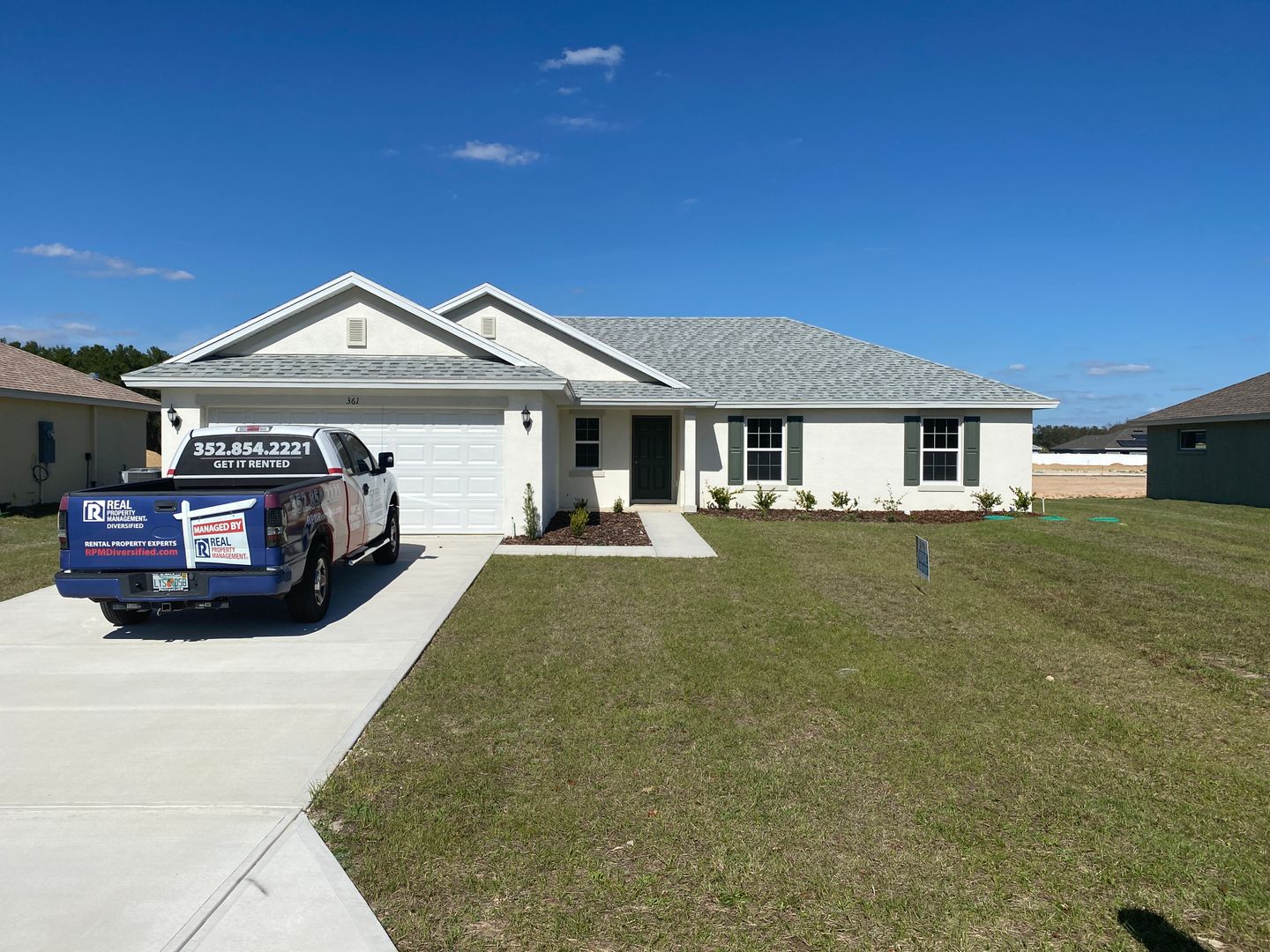 Ocala House: 361 Marion Oaks Manor