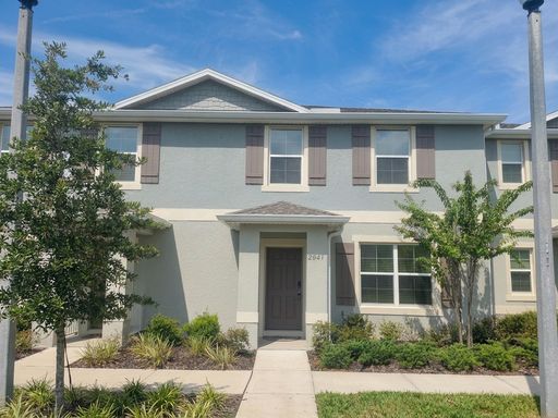 Like-New Townhome 3- Bd/2.5- Bath Townhome in Avian Pointe – photo 1
