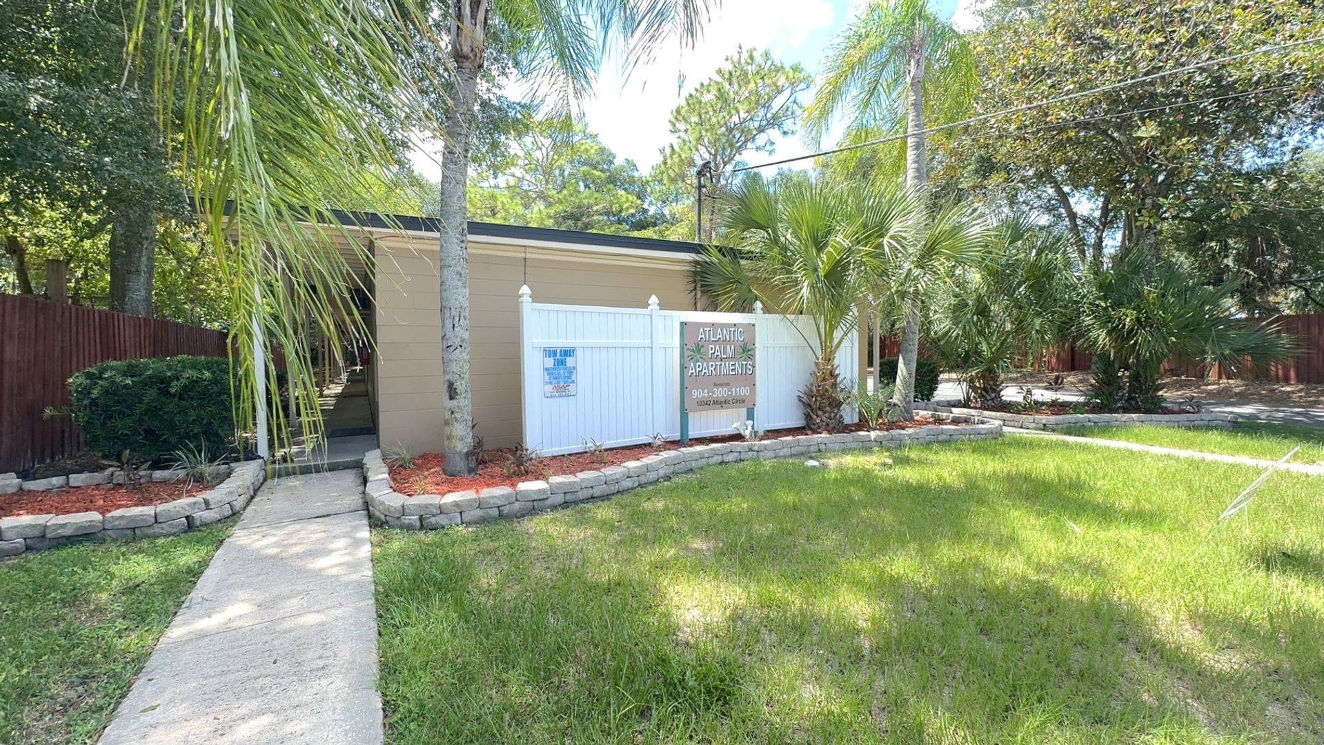 Jacksonville Apartment: 10342 Atlantic Circle