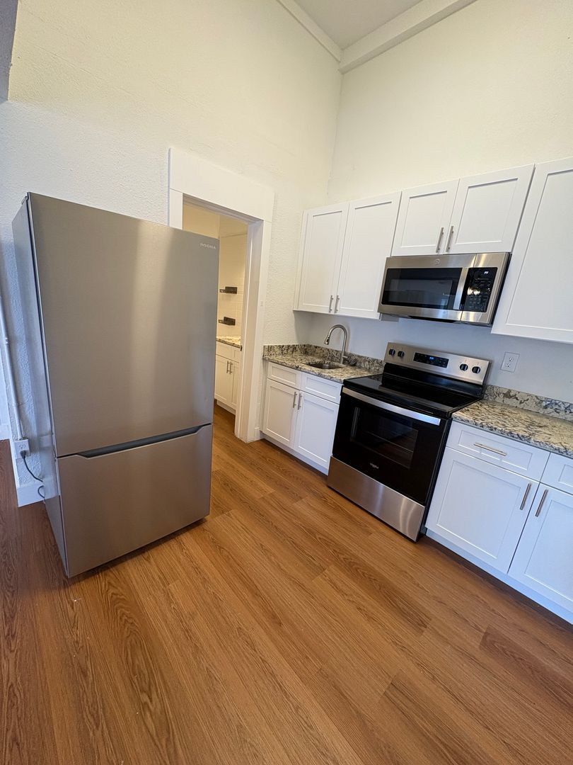 Winter Garden Apartment: 150 North Street