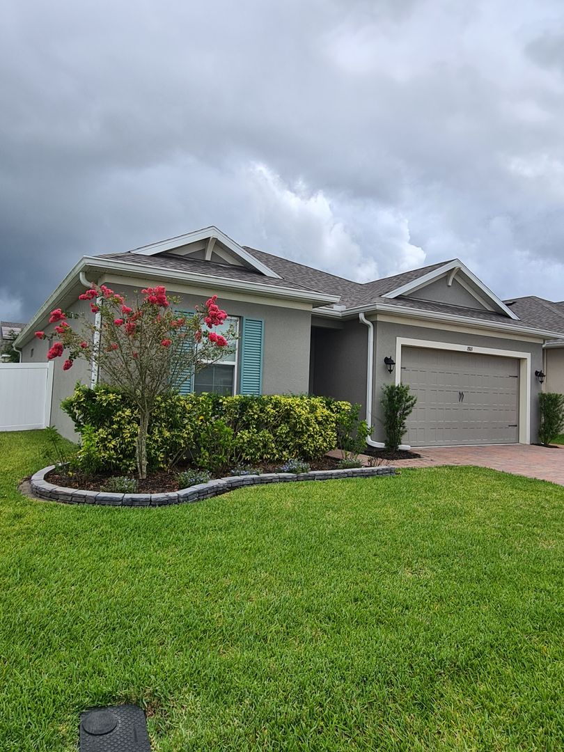 Saint Cloud House: 1801 Sunfish St