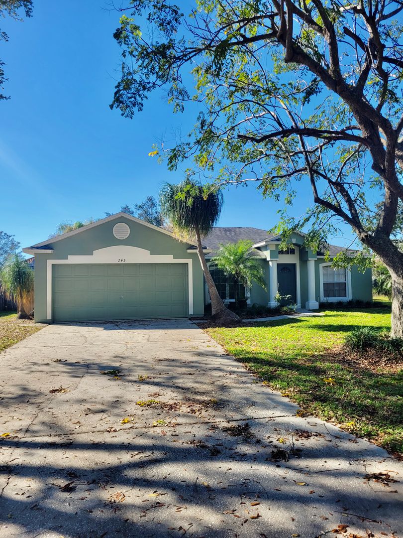 Davenport House: 245 Foggy Creek Rd