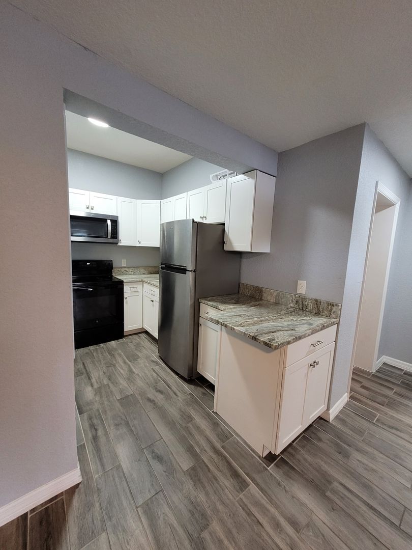 Winter Garden Apartment: 150 North Street