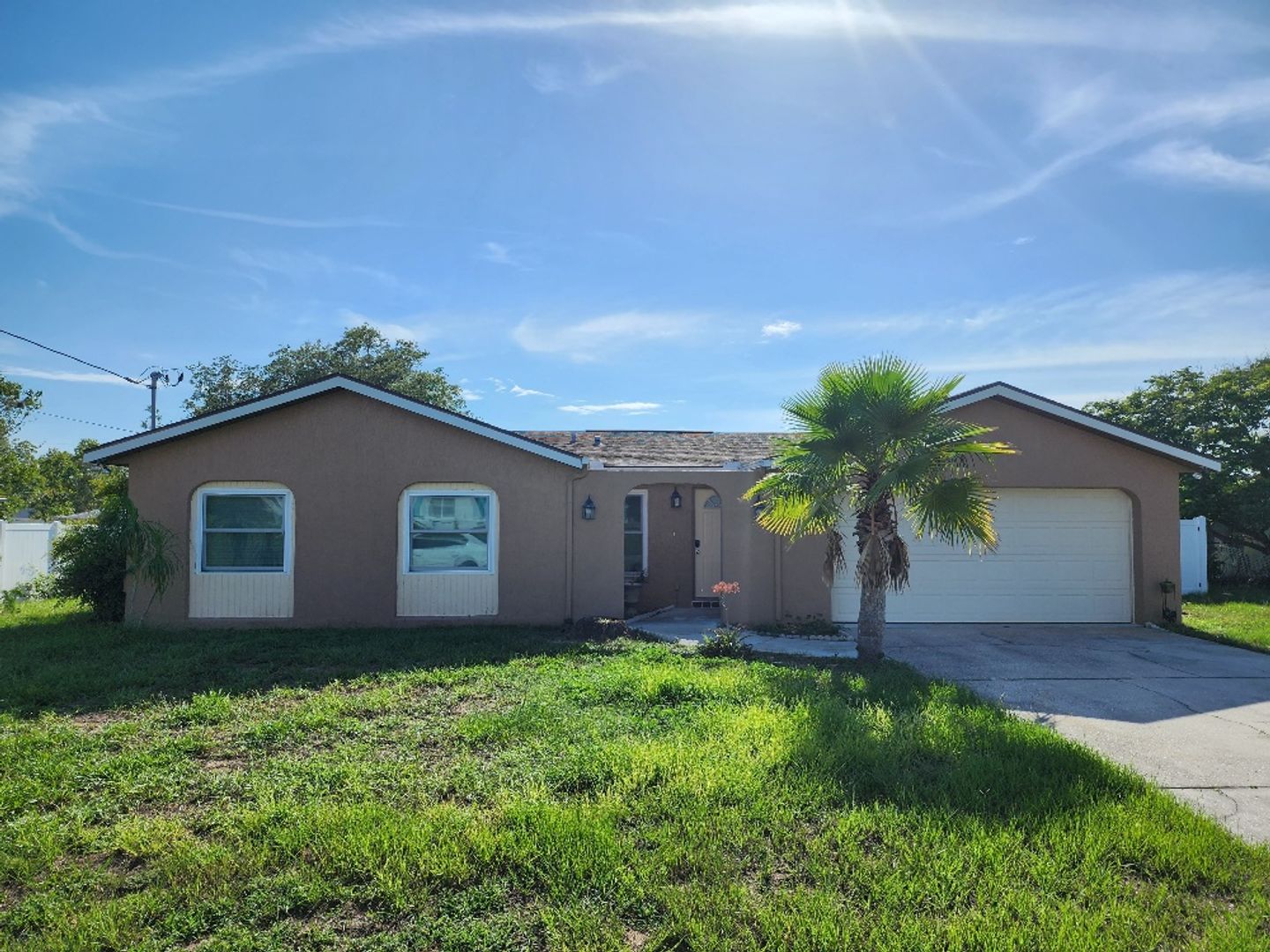 Spring Hill House: 1425 Hathaway Ave