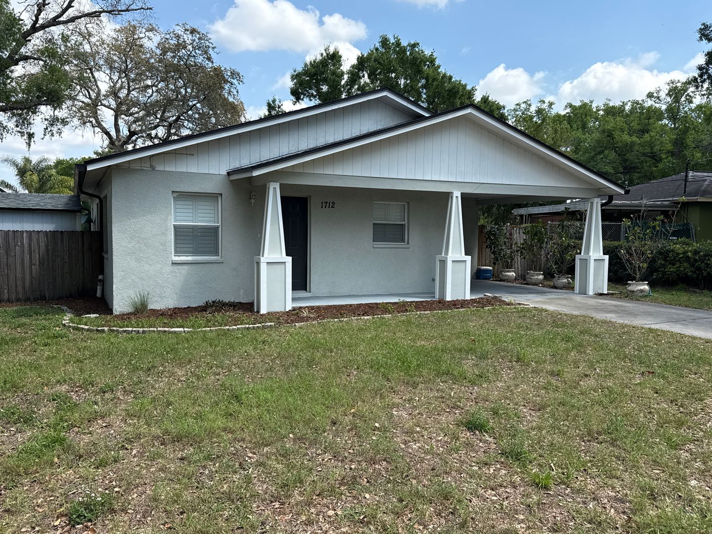 Tampa House: 1712 Escort Ave