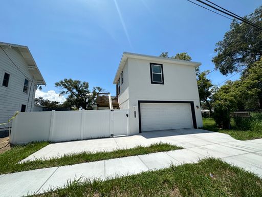 Cozy one bedroom apartment near downtown St. Petersburg – photo 1