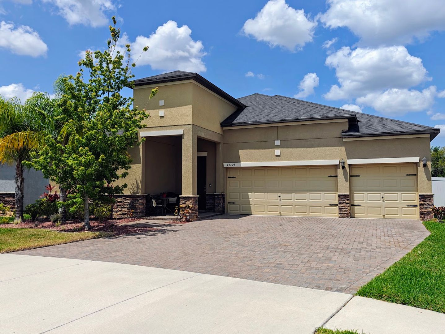Riverview House: 13428 White Sapphire Rd.