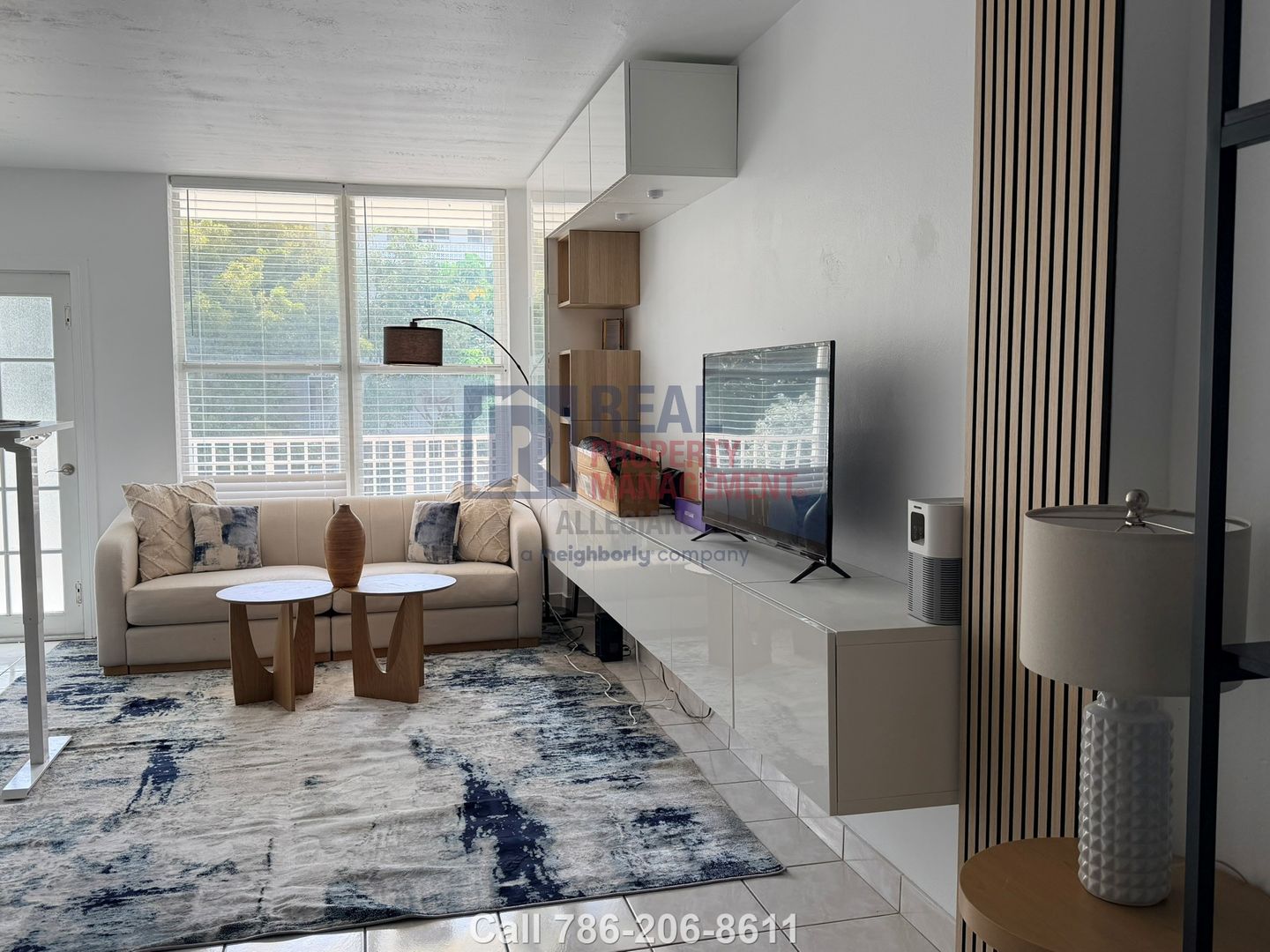 Miami Beach Condo: 1300 Lincoln Road