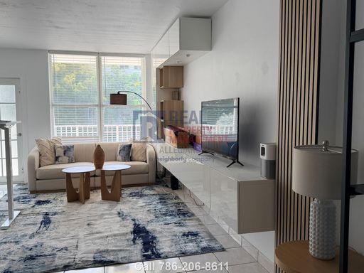 Charming Fully Furnished 1-Bedroom Miami Beach Condo – photo 1