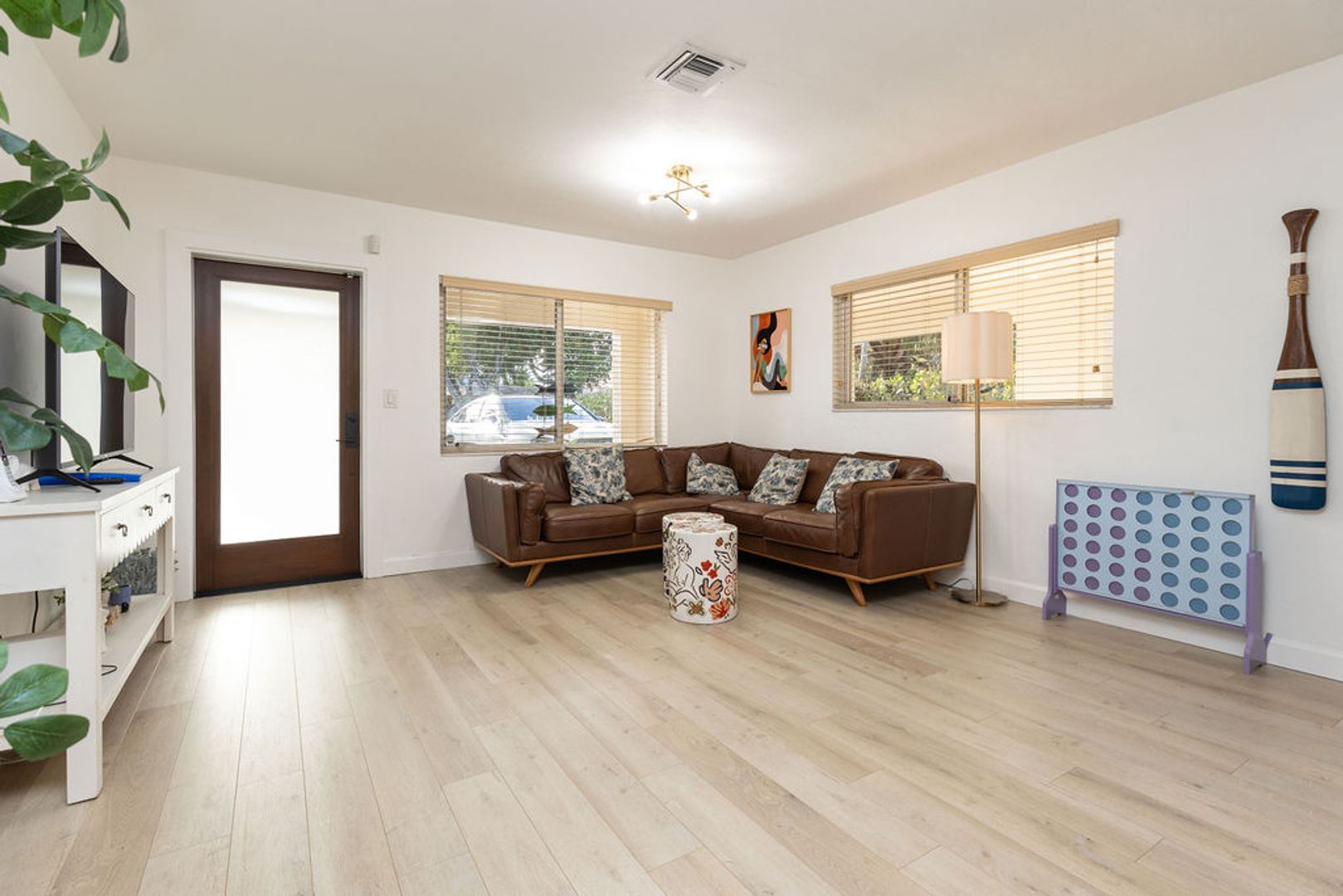632 SW 8th Avenue 4 of 12
