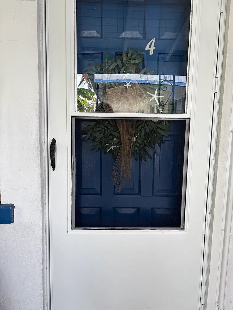 Saint Petersburg Condo: 521 71st Ave APT 4