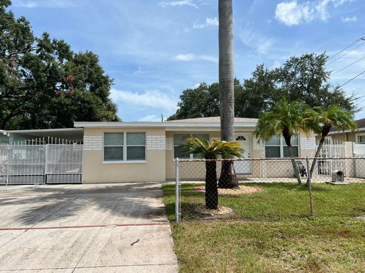 Freshly Updated 3 Bed, 2 Bath Home in West Tampa! – photo 1
