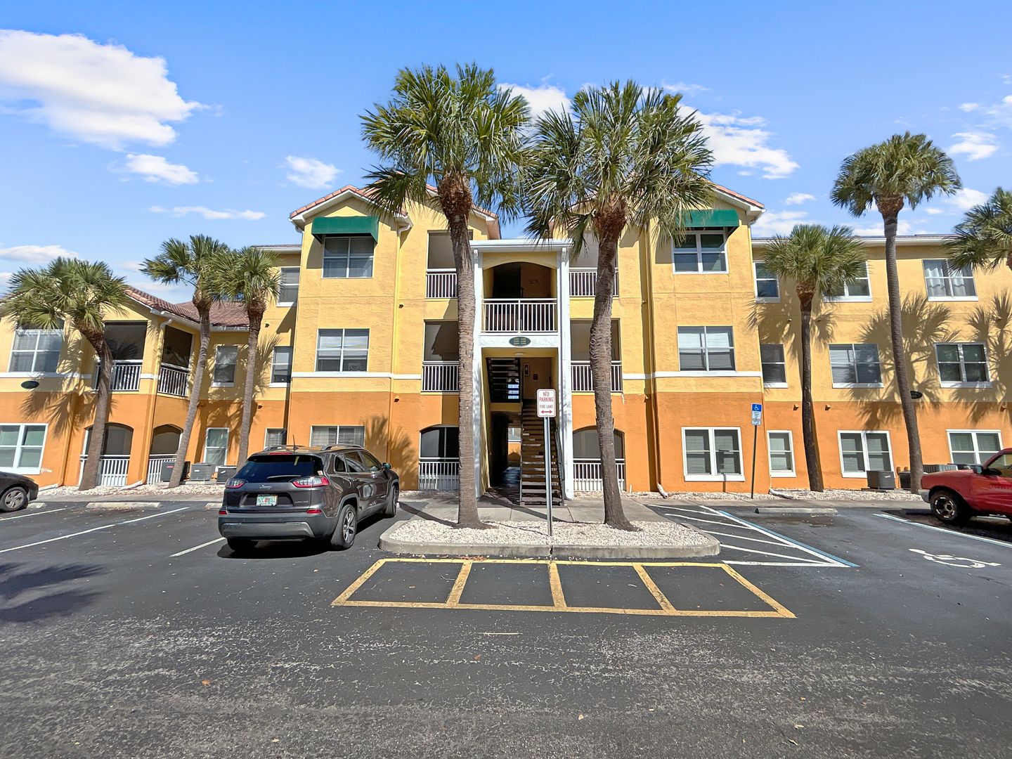 Seminole Condo: 10764 70th Ave N Unit 2107