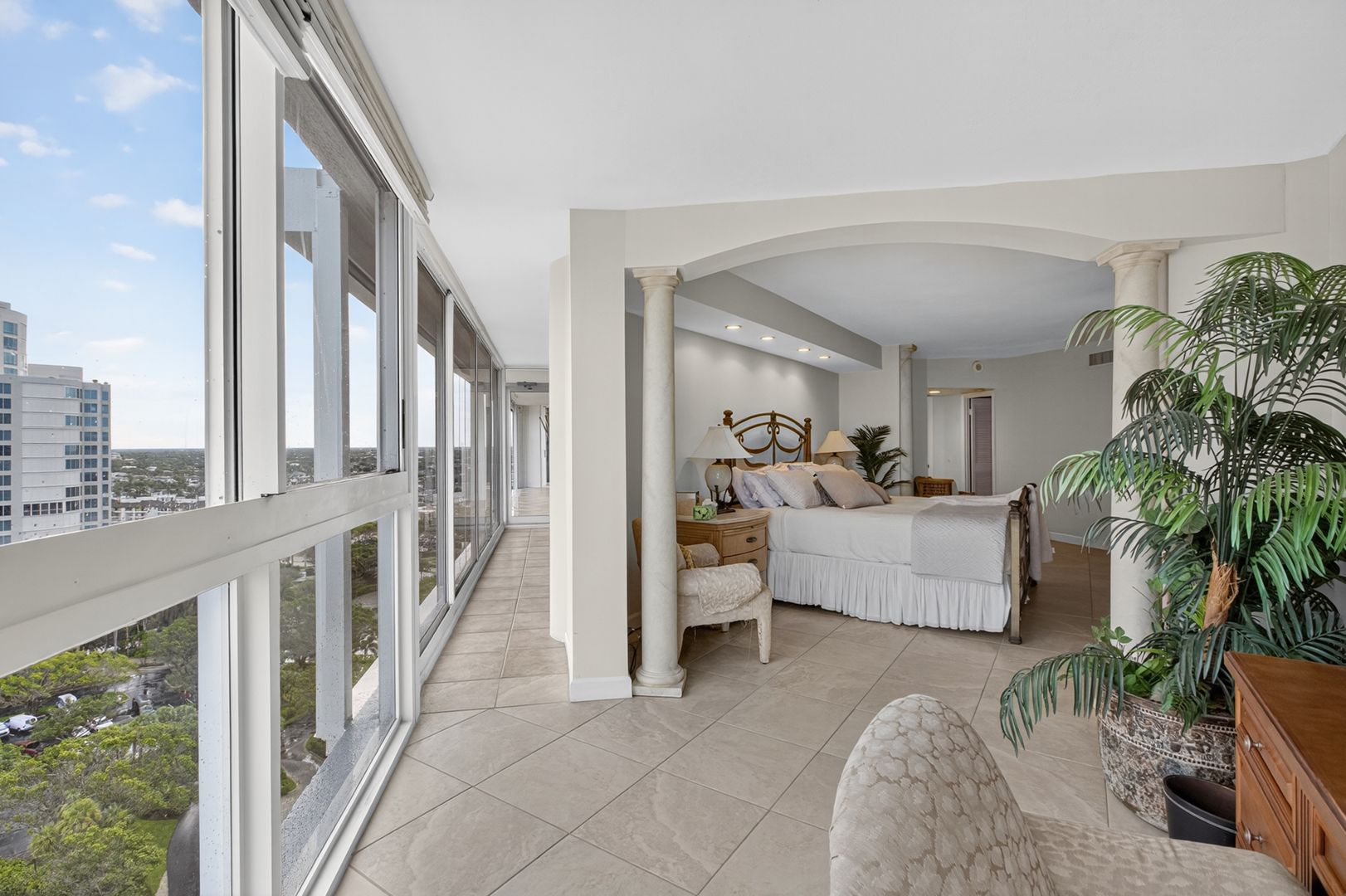 4041 Gulf Shore Blvd N Unit 1807 14 of 28