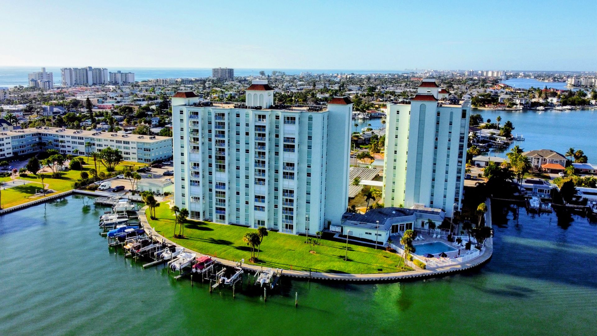 Saint Pete Beach House: 400 64th Ave APT 502