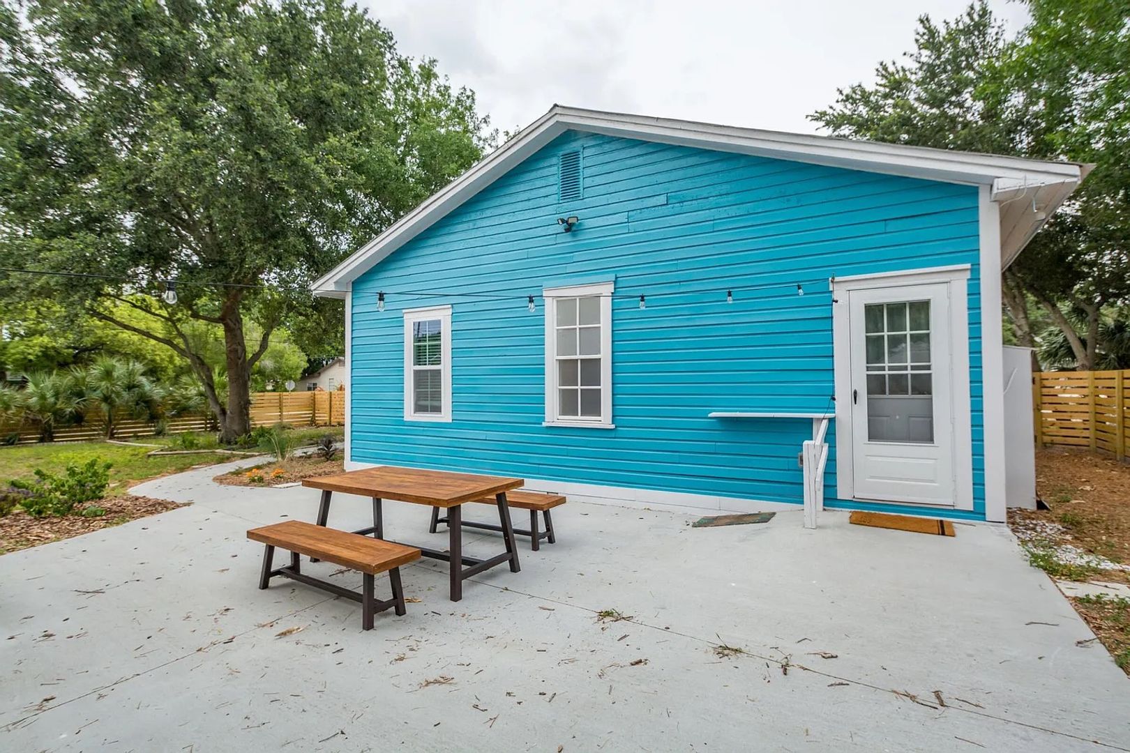 2812 N 27th St 21 of 25