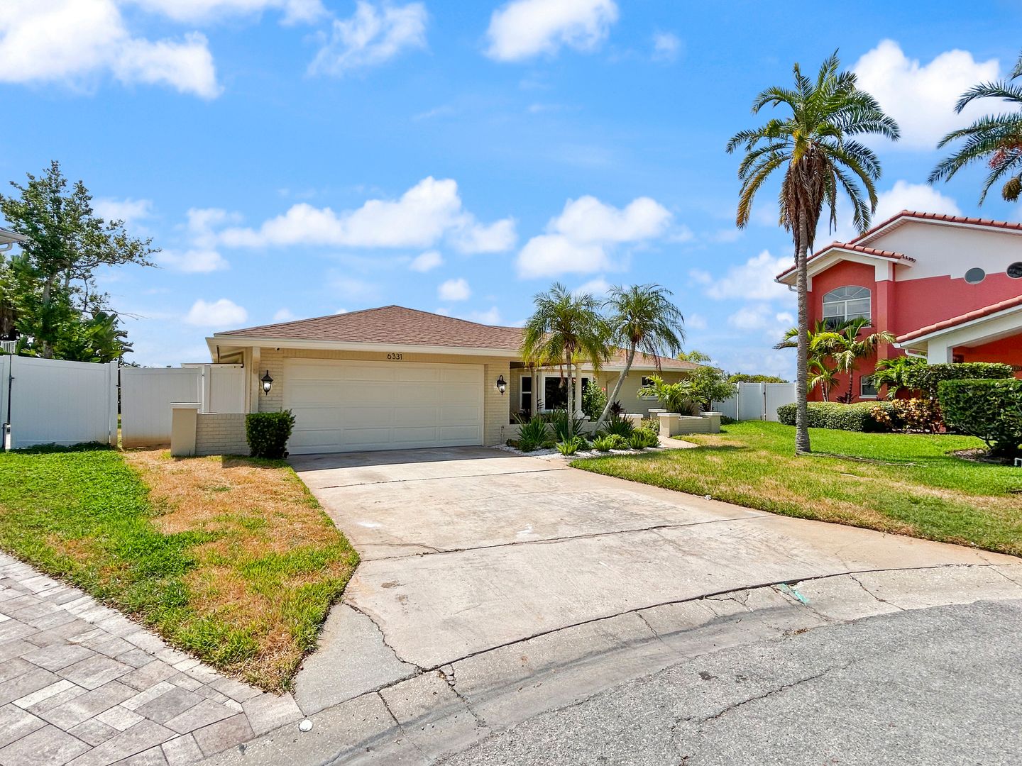 SAINT PETERSBURG House: 6331 4th PALM PT