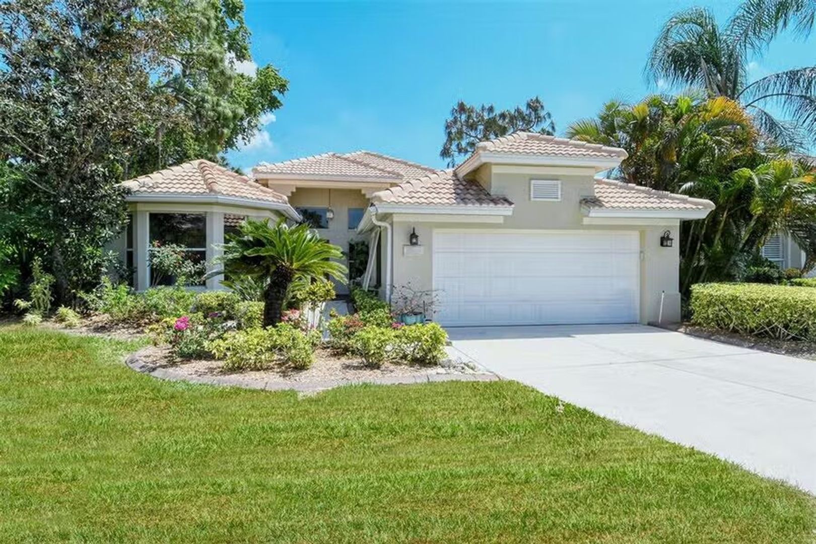 Manatee County House: 8009 Hampton Court