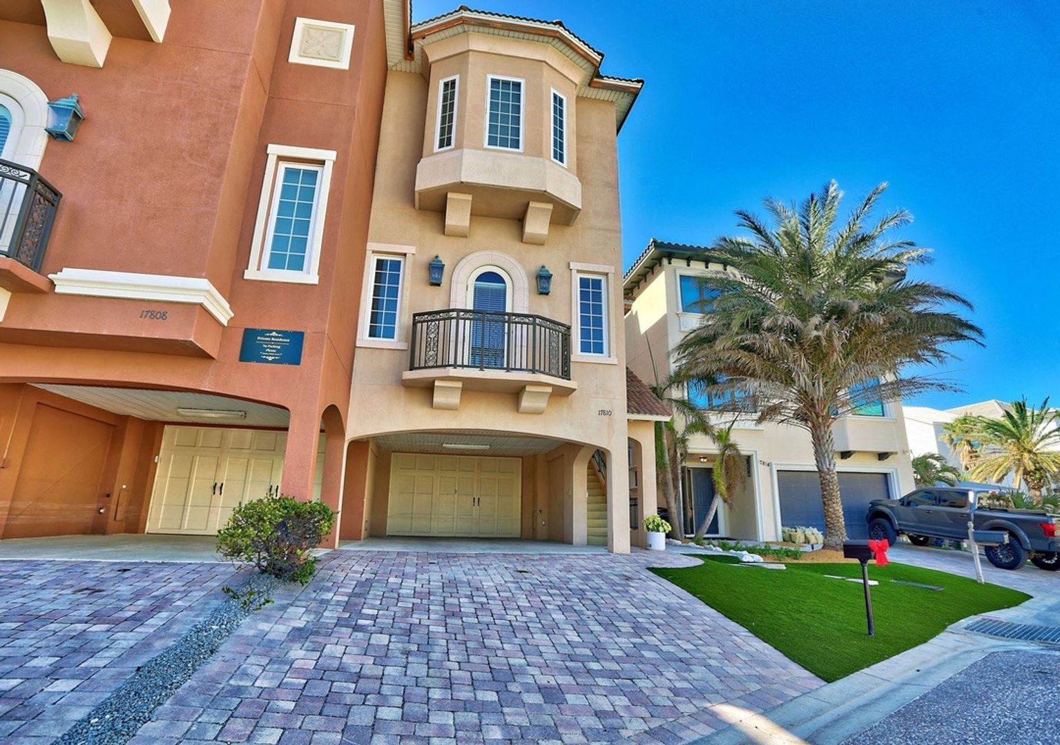 Gulf-Front Luxury Townhouse | 4 Bedrooms + Loft | Sleeps 17 | Game Room & Elevator