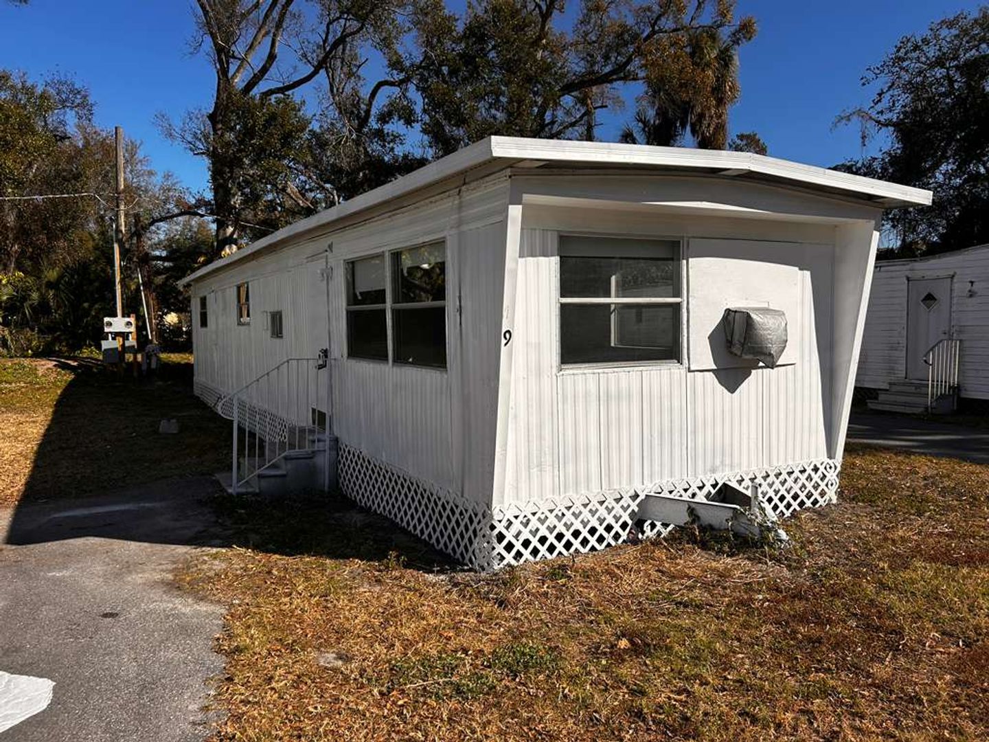 Tampa Apartment: 710 S 50th St