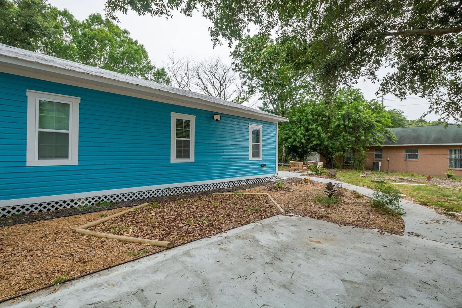 2812 N 27th St 23 of 25