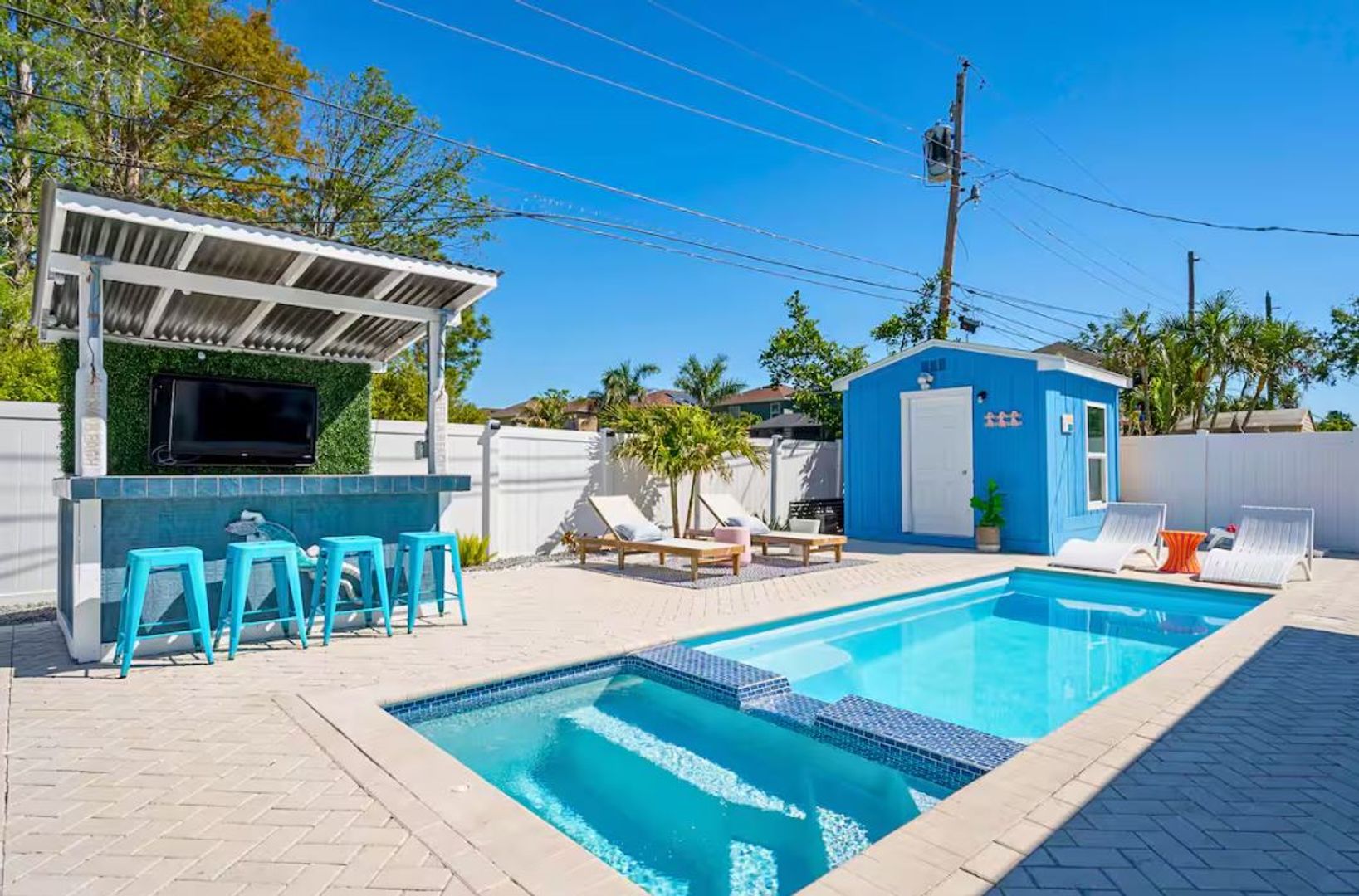 Seminole House: 10907 57th Ave