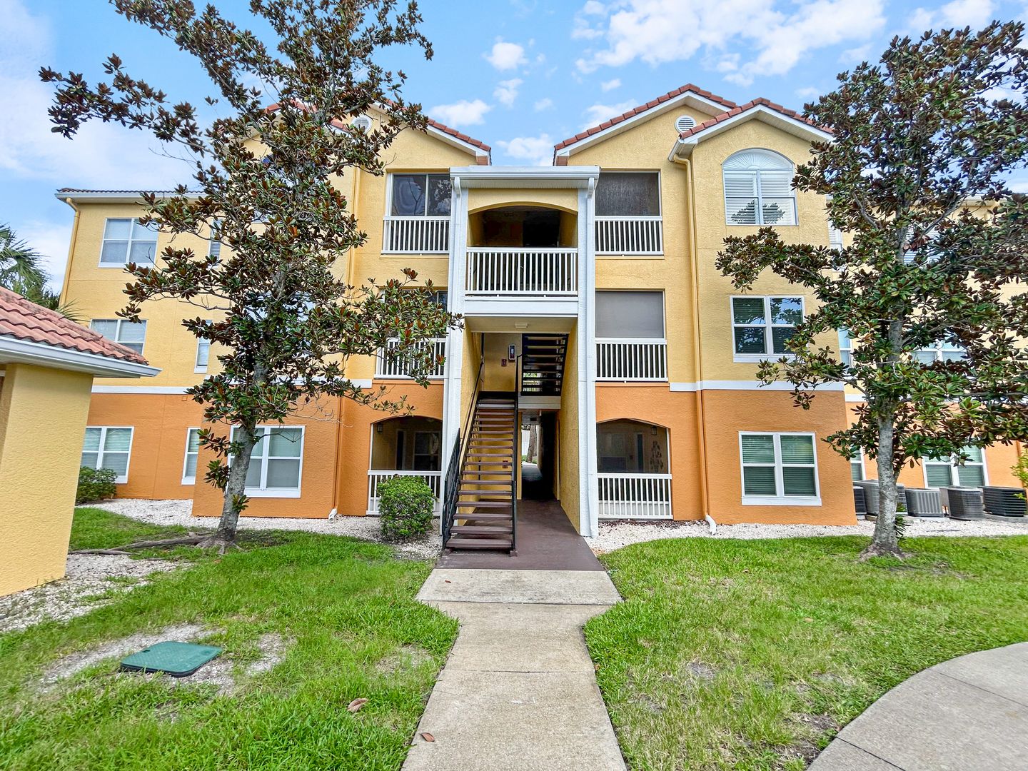 Seminole Condo: 10764 70th Ave #3306