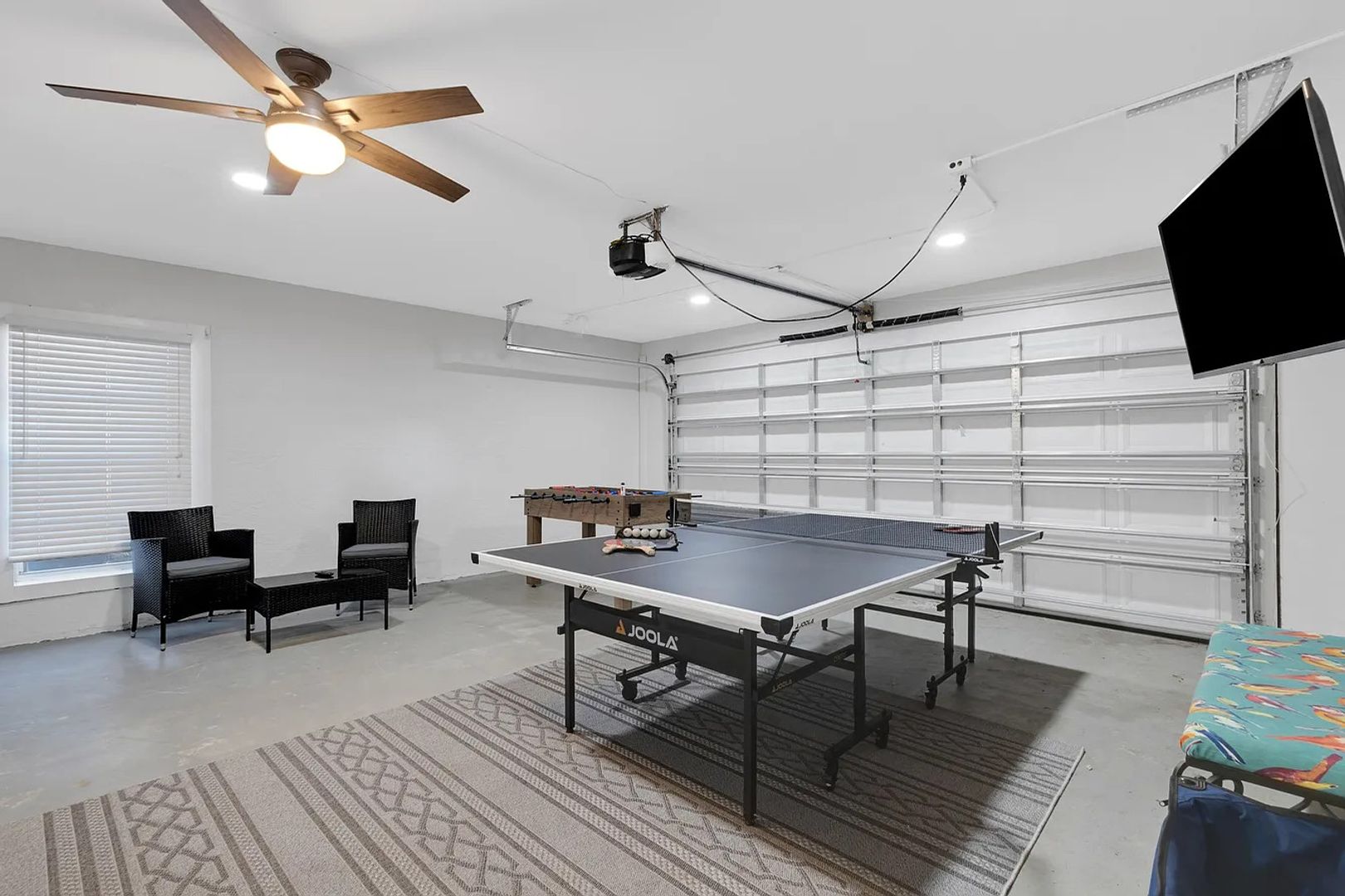 Game room at 14462 91st Ave (1 of 3)