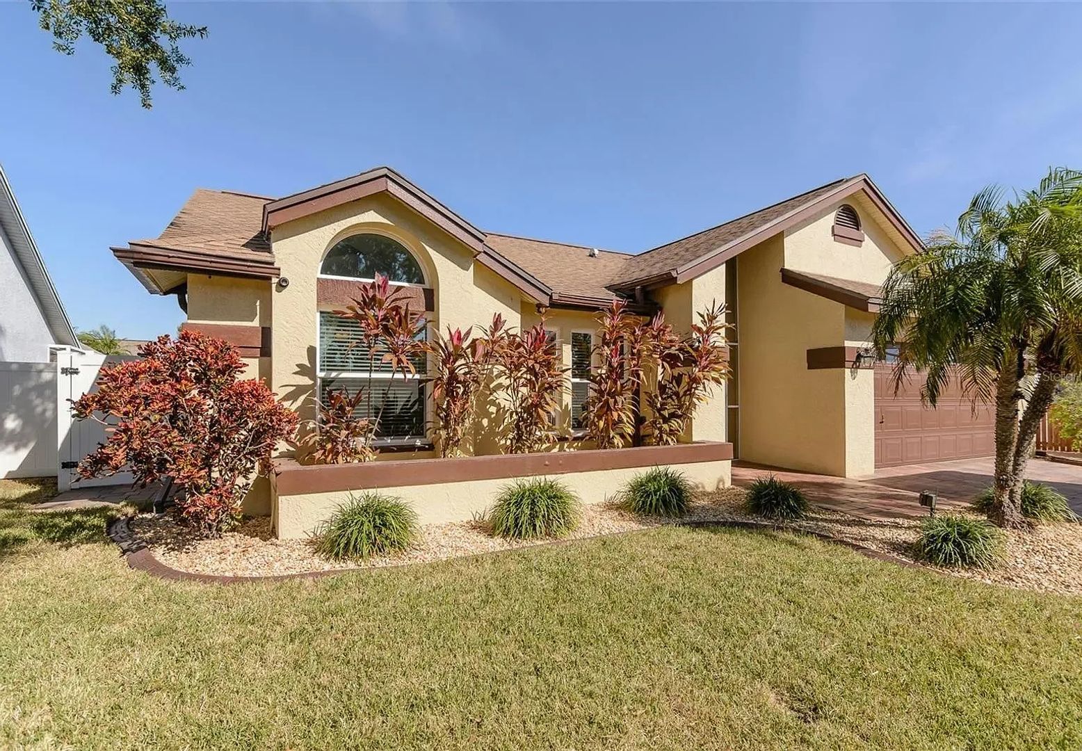 Clearwater House: 3835 102nd Pl N