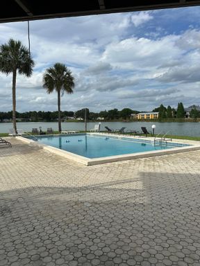Lake Bentley Shores Condo for Rent | 2 Bed | 2 Bath – photo 1