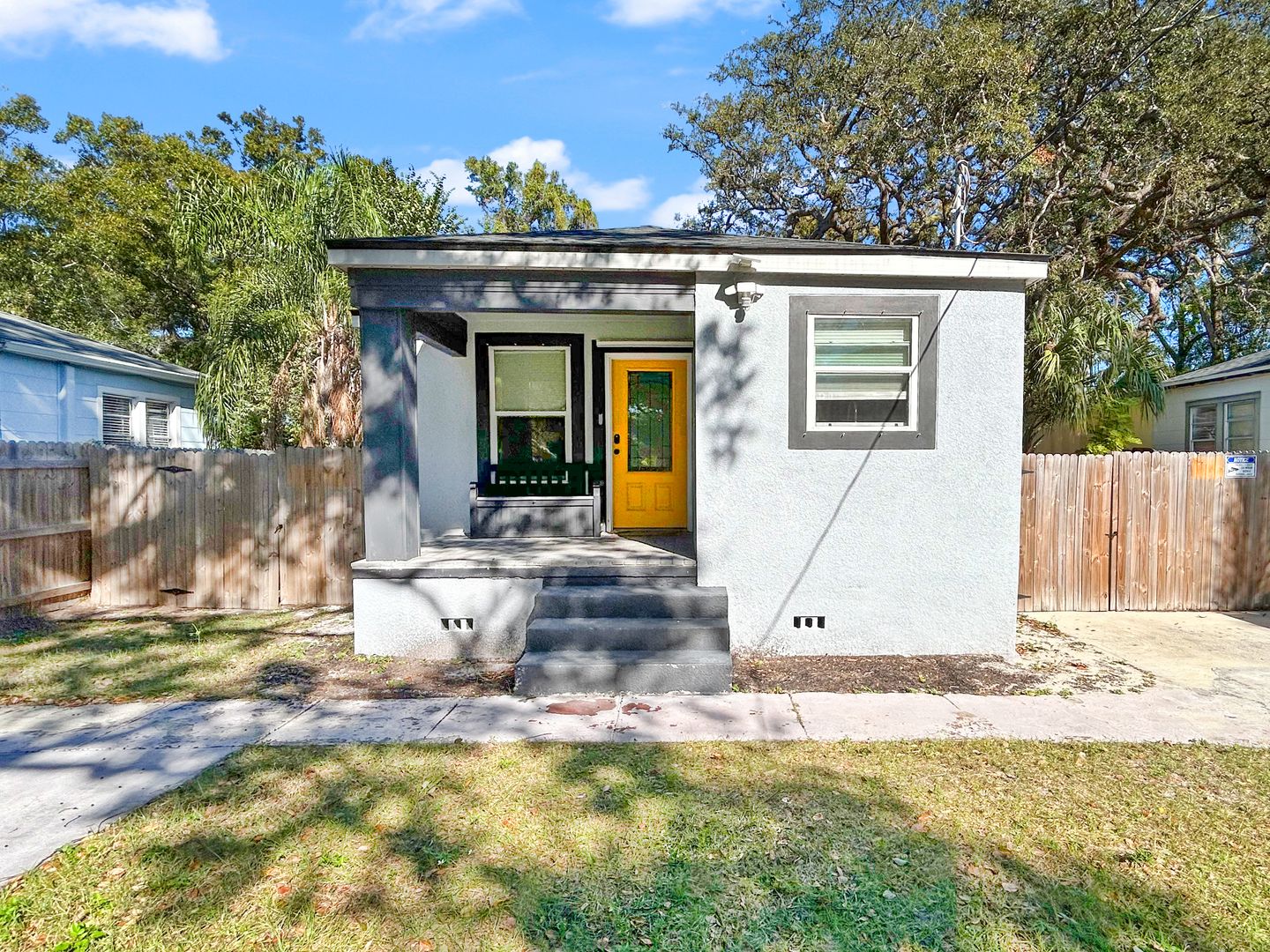 Tampa House: 908 E Cayuga St