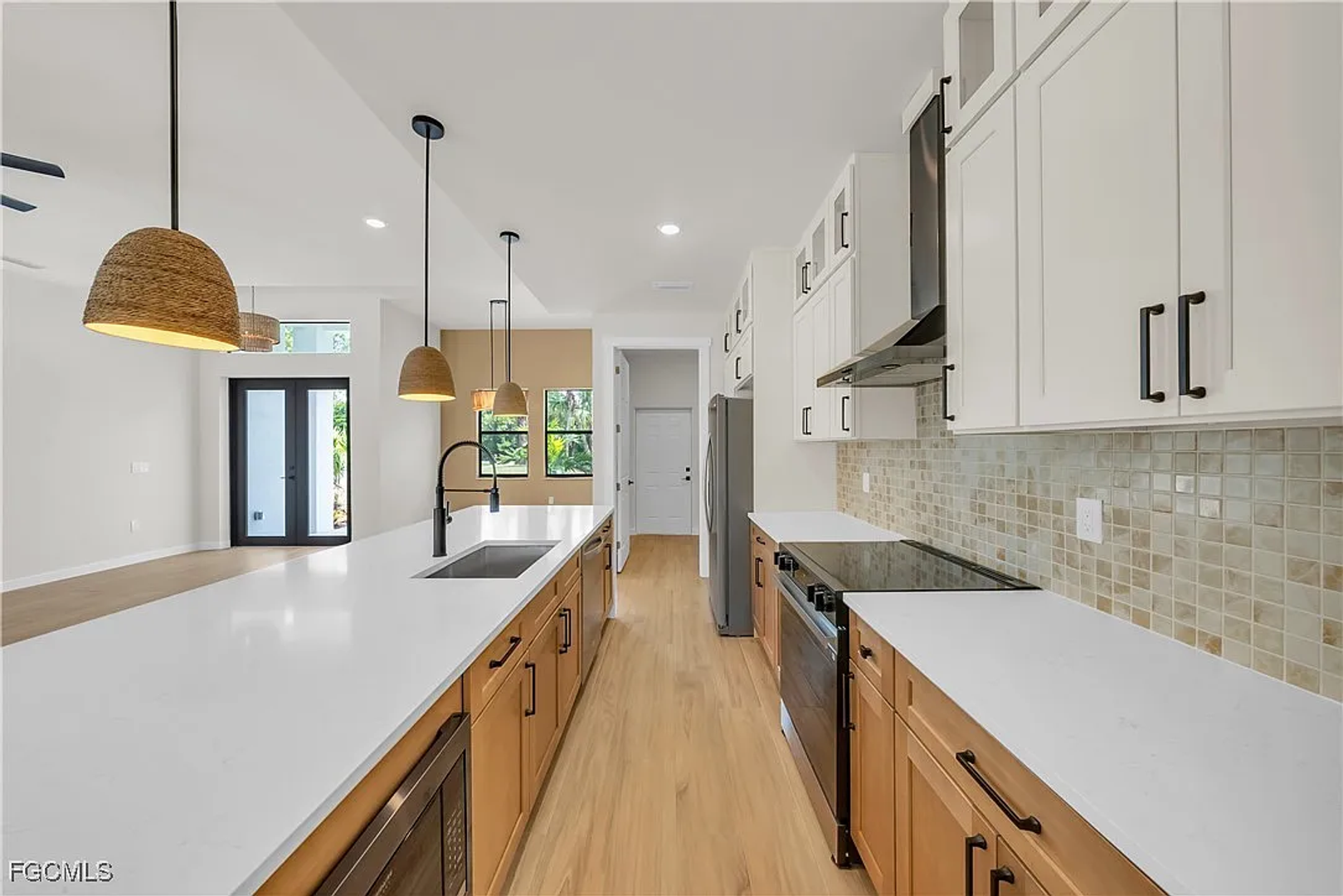 2719 2nd St NW 13 of 35