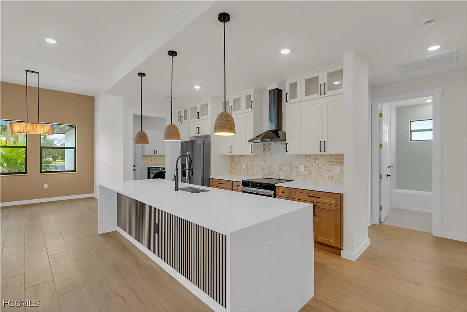 2719 2nd St NW 12 of 12