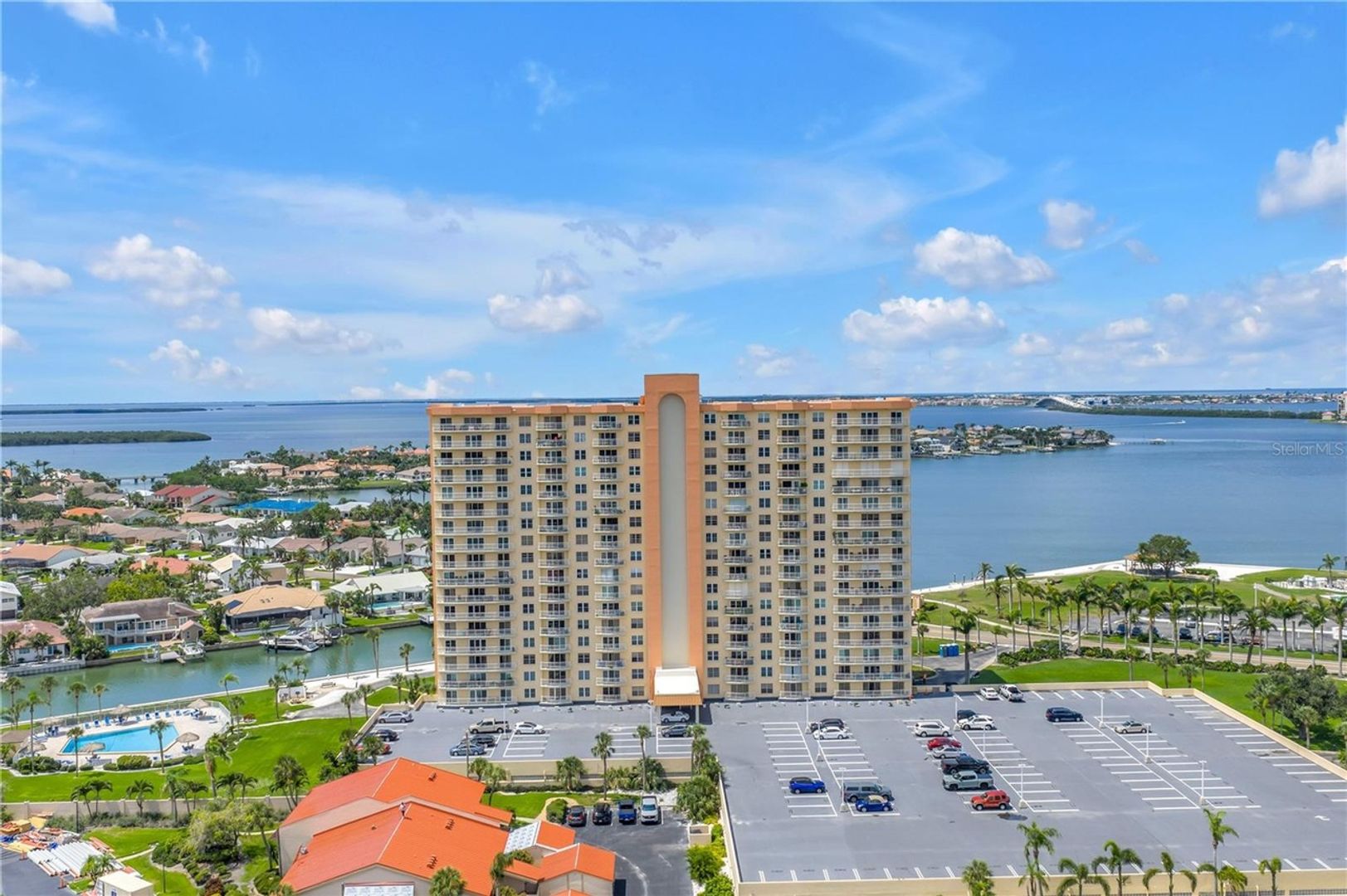 Beautiful 2BR/2BA Waterfront Condo in 55+ Community – Available for Rent!
