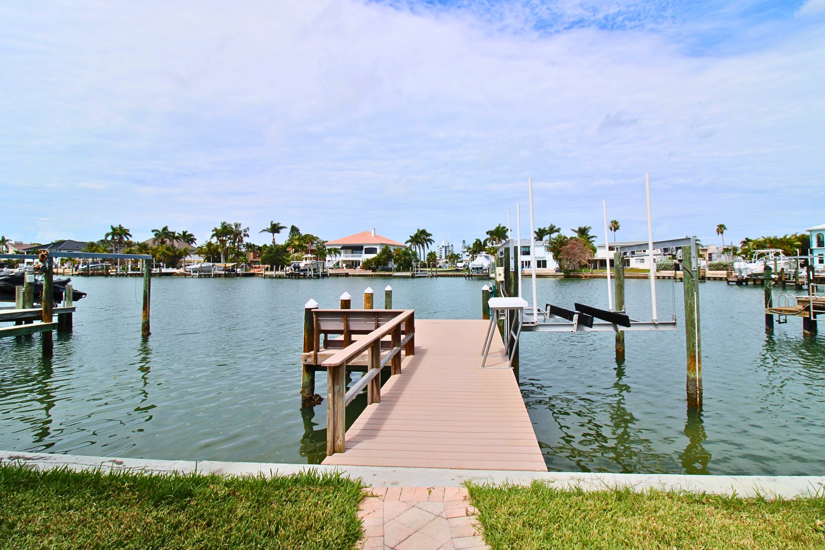 10128 Yacht Club Dr 2 of 12