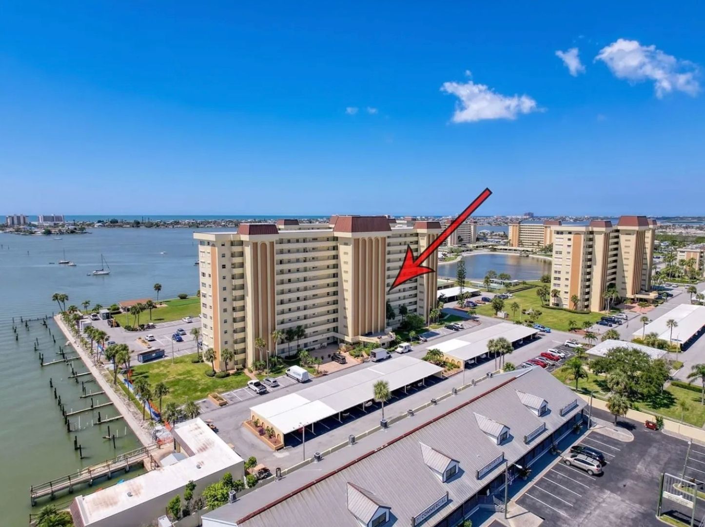 St. Petersburg House: 4550 Cove Cir Apt 507