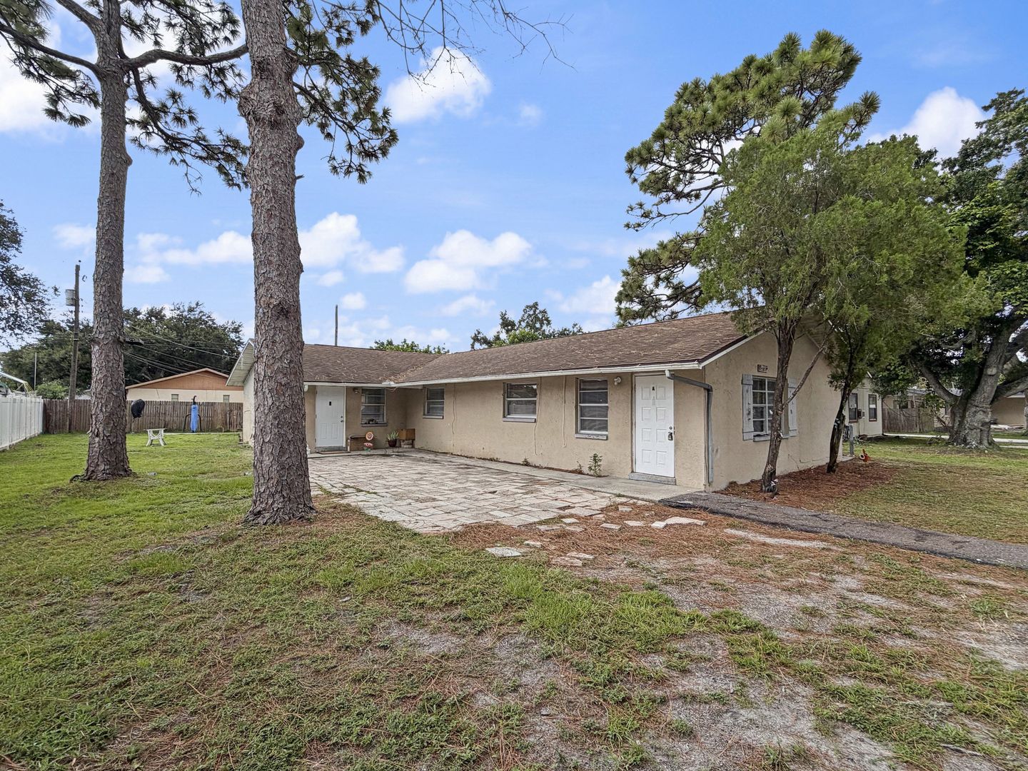 Largo Apartment: 3122 Green Acres Ave