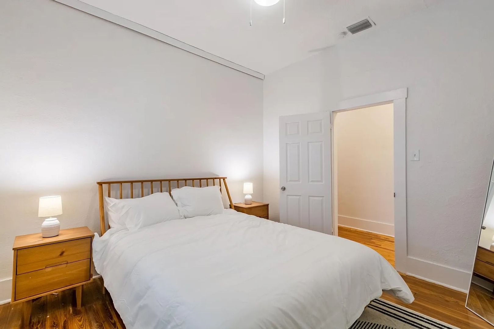 2812 N 27th St 6 of 8